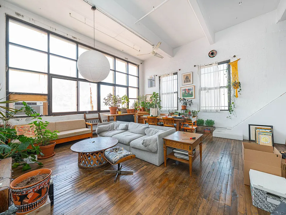 19 Delevan St #3R