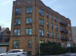 835 Summit Ave, Jersey City, NJ 07307