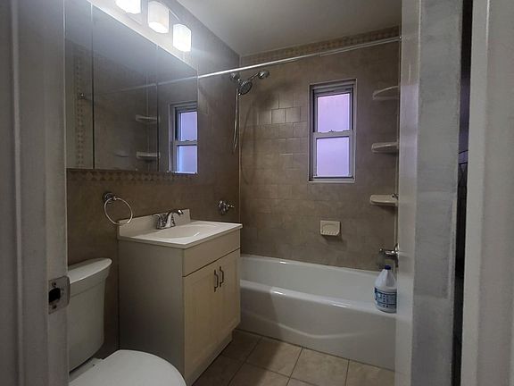 3rd image of 854 Revere Ave Floor 2