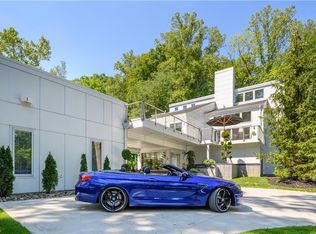 3660 Chagrin River Rd, Moreland Hills, OH 44022