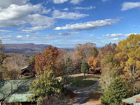 4th image of 2464 Black Bear Ridge Way