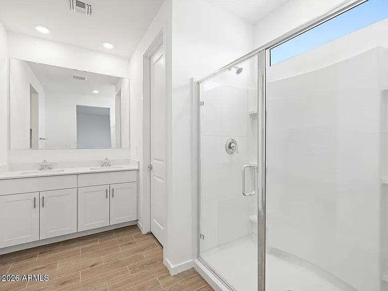 2384 E Enantio Rd — Photo 27