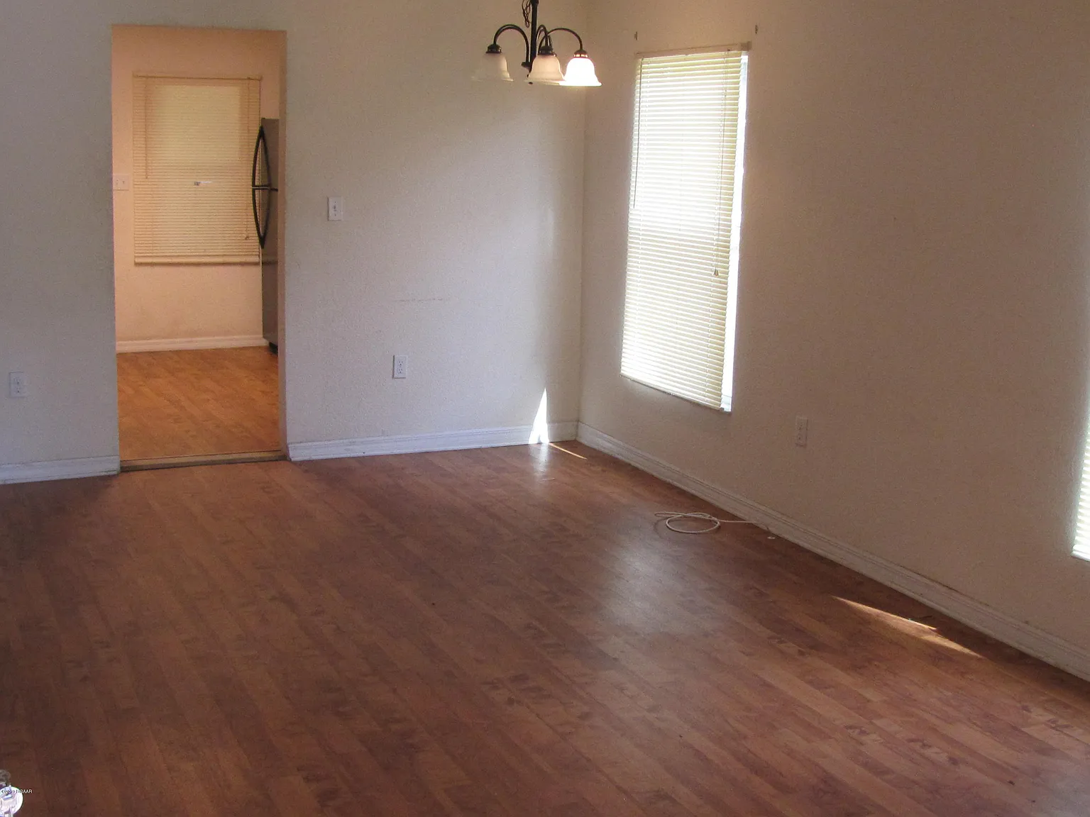 2 bed, 1.0 bath, 804 sqft, $1,350 — Photo 4