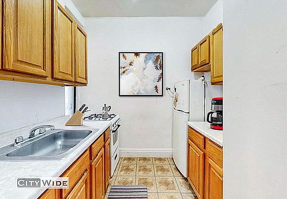 2nd image of 1619 York Ave APT 2A