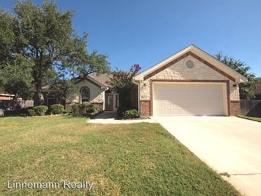1st image of 409 Wrought Iron Dr