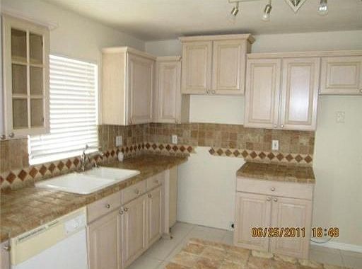 4th image of 18134 SW 5th Ct