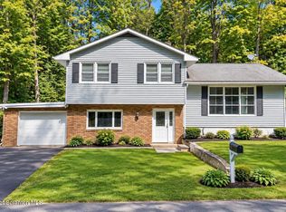 10034 Bridge Ln, Clarks Summit, PA 18411