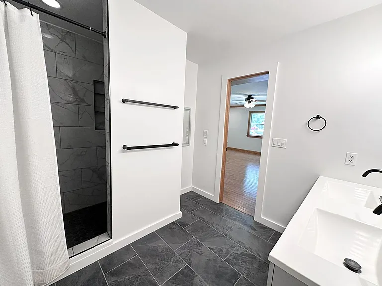 4893 Blackwater Rd — Photo 15