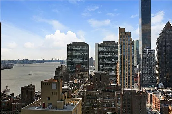 Rented by Oxford Property Group | media 14