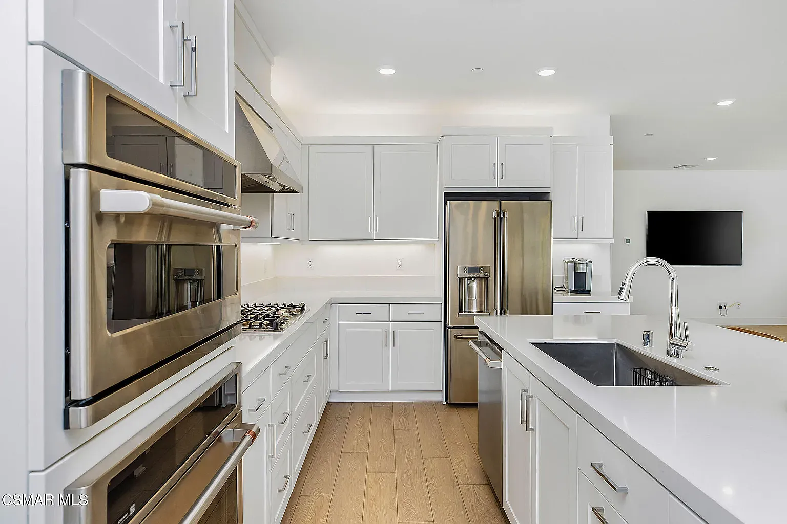 4 bed, 2484 sqft, $5,000 — Photo 3