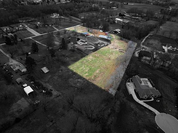 3rd image of 4990 Newbolt Rd