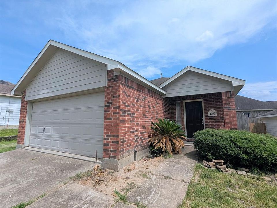 1st image of 2052 Briar Grove Dr