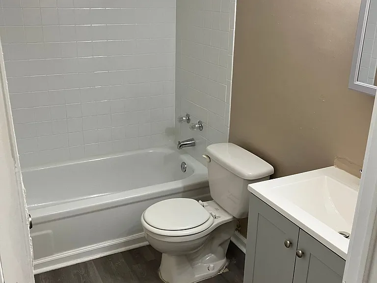 River Pointe Apartments — Photo 7