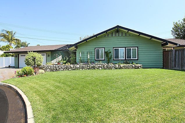 Fantastic cul-de-sac totally private quiet location