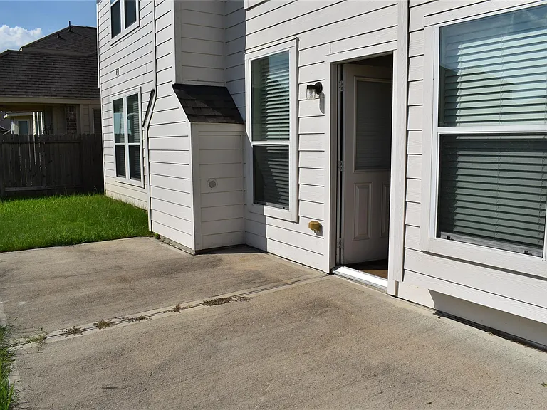 24623 Forest Canopy Dr — Photo 27