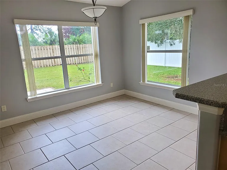47 Fenimore Ln — Photo 11