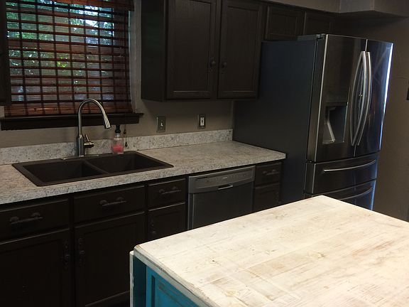 5th image of 2710 Buffalo Dr