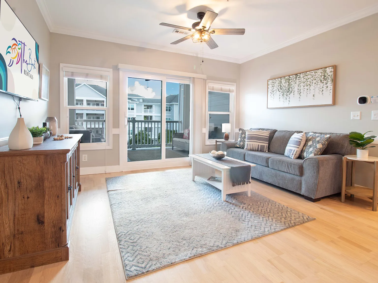 2 bed, 1310 sqft, $3,200 — Photo 3