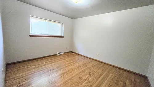617 E Homer St #1 — Photo 9
