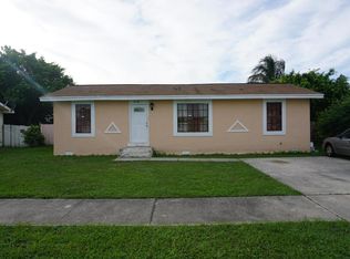 315 Elaine Cir W, West Palm Beach, FL 33409