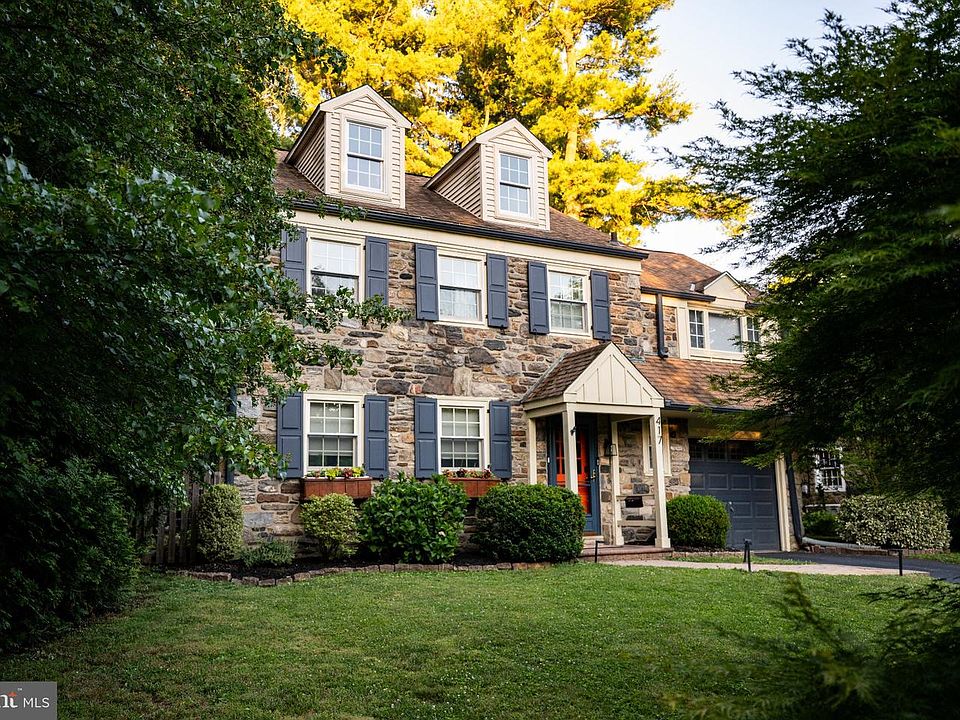 1st image of 417 Shortridge Dr
