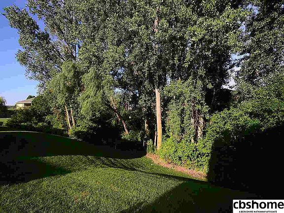 4th image of 1014 N 183rd Cir