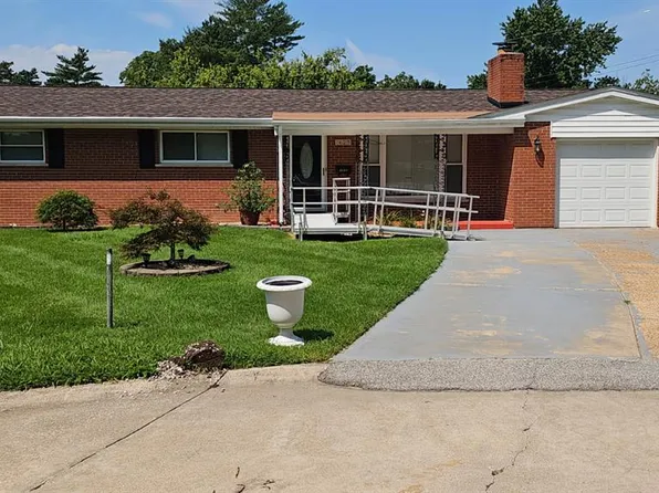 2625 Terri Lee Ct, Saint Louis, MO 63114