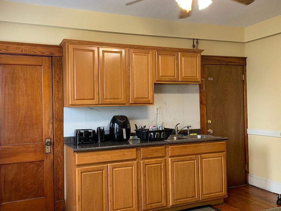 1st image of 78 Shuttle Meadow Ave #78
