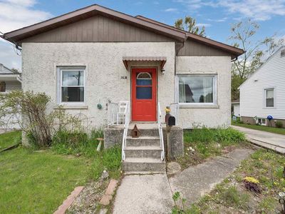 1618 Hawthorne AVENUE, Two Rivers, WI, 54241