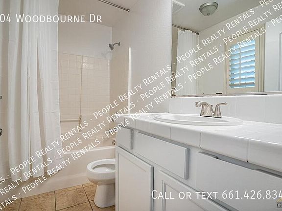 3rd image of 204 Woodbourne Dr