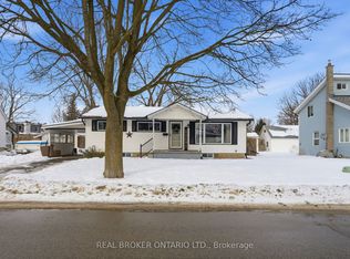 11 Brooklyn Ave, Brantford, ON N3T 1B5