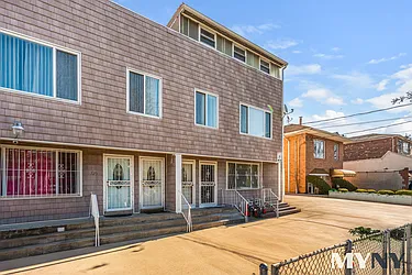 727 East 83rd Street