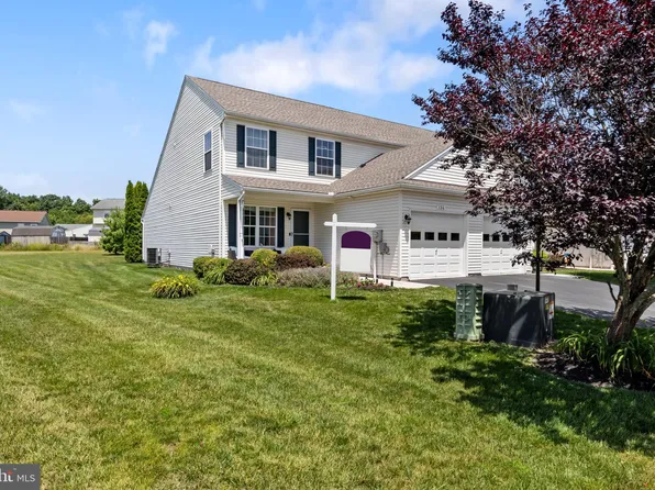 136 Cedarfield Dr, Gettysburg, PA 17325