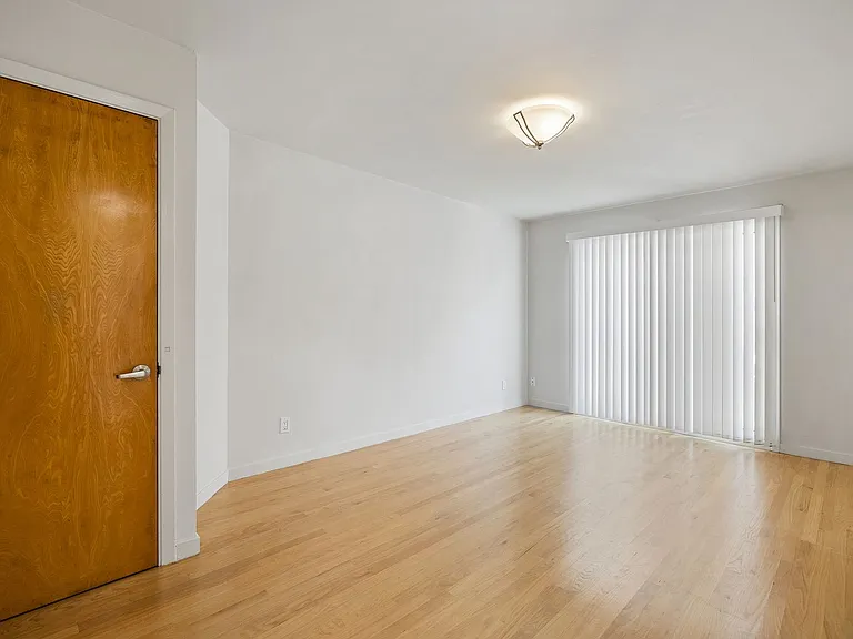 679 Green Street — Photo 20