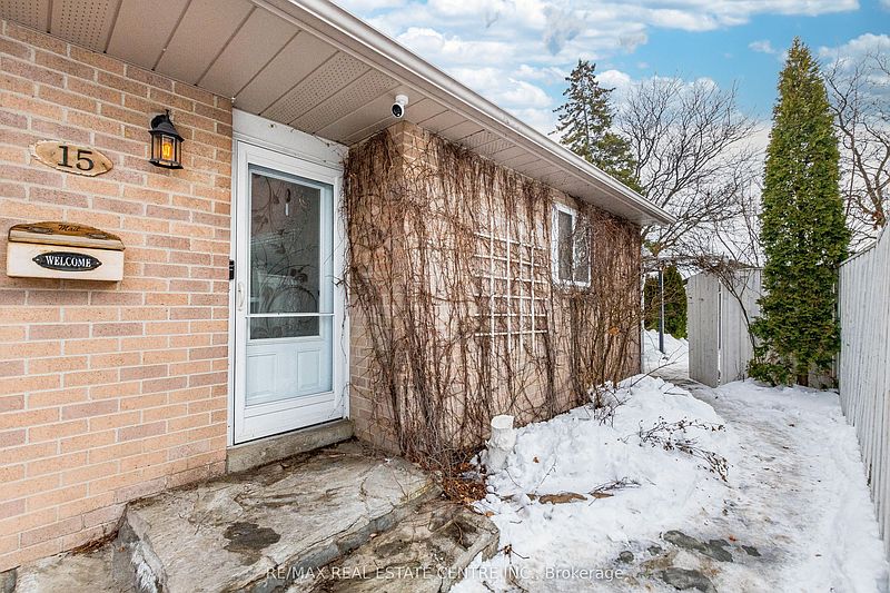 Brampton House for rent - 3 Bedrooms — photo 4