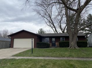 2103 Blackthorn Dr, Champaign, IL 61821