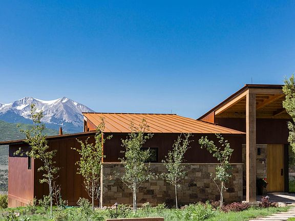 Summer Setting w/Mt. Sopris