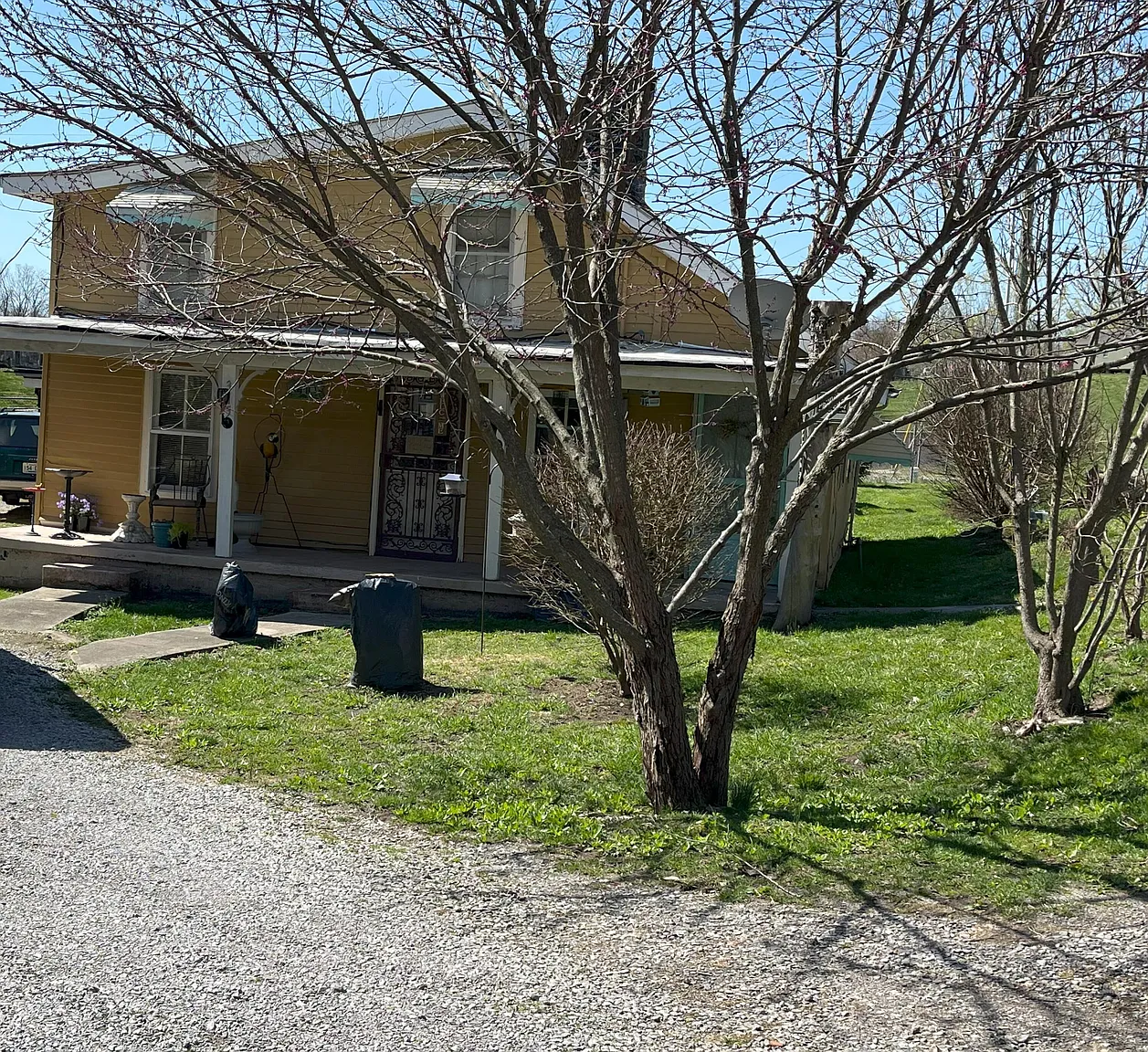 315 W Buford St photo 1