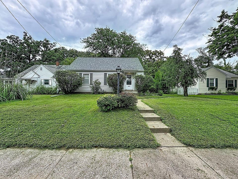 1st image of 2117 23rd Ave
