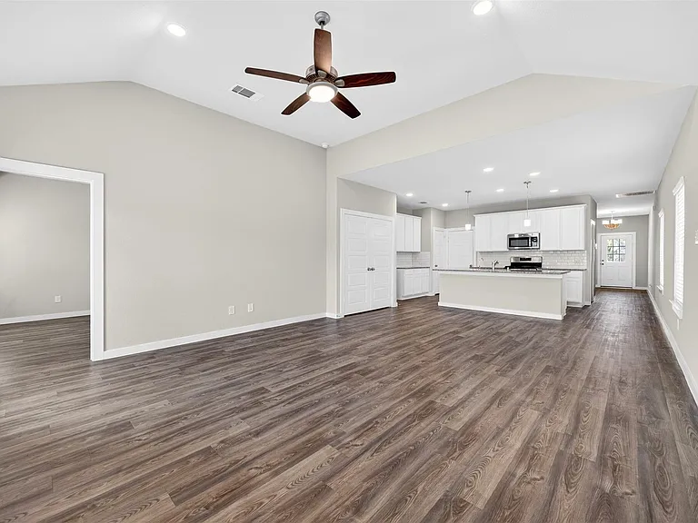 21619 Coral Mist Dr — Photo 7