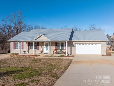 1486 Clear Creek Ln, Newton, NC, 28658