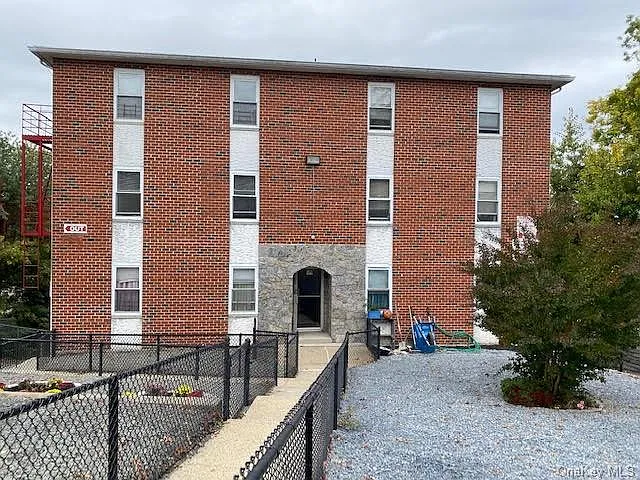 199 Hoover Rd #2F — Photo 14