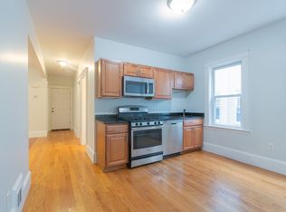 24 Melbourne St, Dorchester, MA 02124