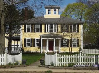 117 S Main St, Middleboro, MA 02346