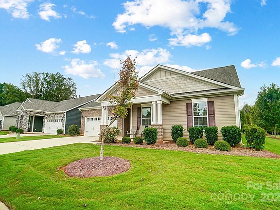 3rd image of 731 Wood Lily Dr