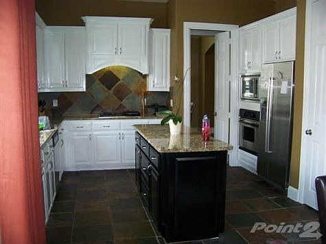 3rd image of 8830 Crockett Dr