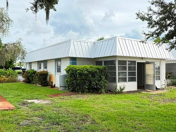 3rd image of 4248 TAMARGO DRIVE