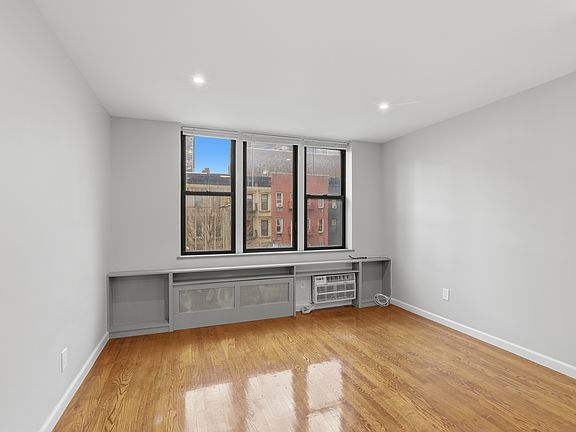 2nd image of 1628 2nd Ave APT 4B