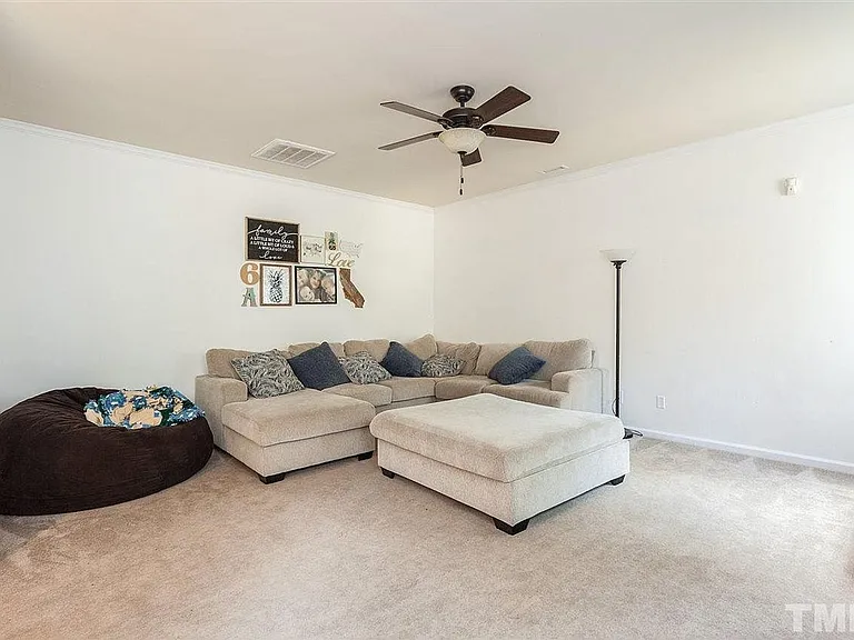 36 Autumn Leaf Ln — Photo 10