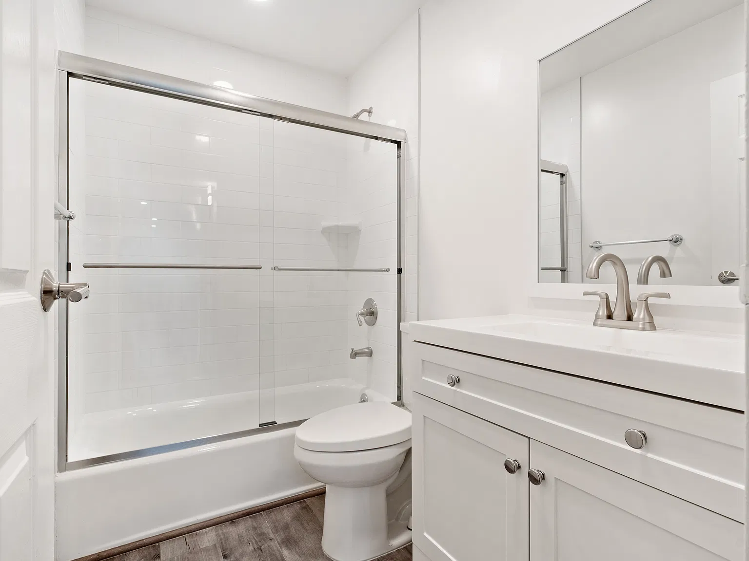 914 Rich Ave — Photo 2